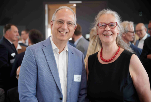 Yanki Pürsün (FDP) und Claudia Ackermann (vdek Hessen) Yanki Pürsün (FDP) und Claudia Ackermann (vdek Hessen)